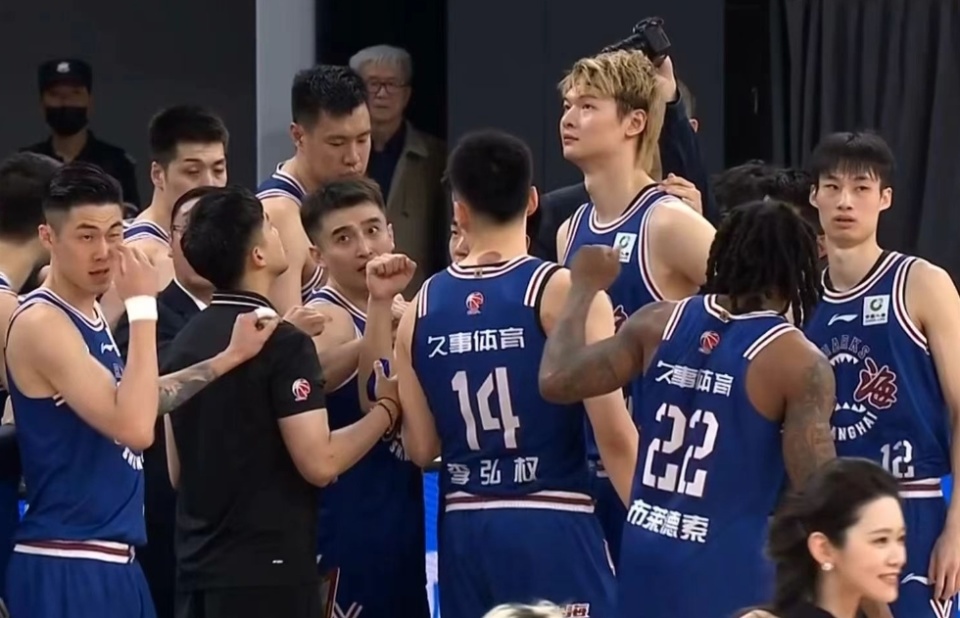 上海队成功晋级下一轮，期待更好表现的简单介绍