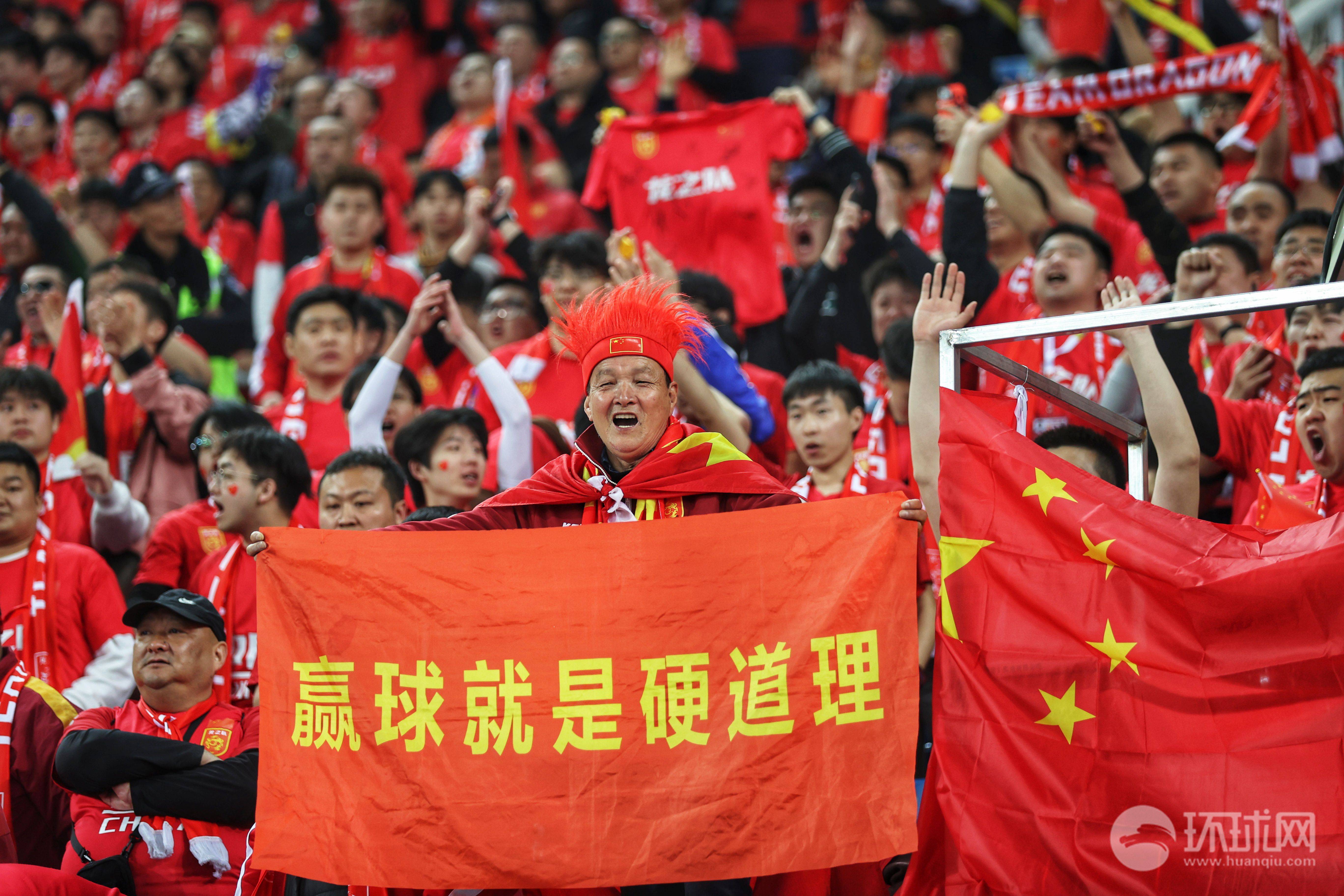 热门对决，国际赛场上中国队夺冠 